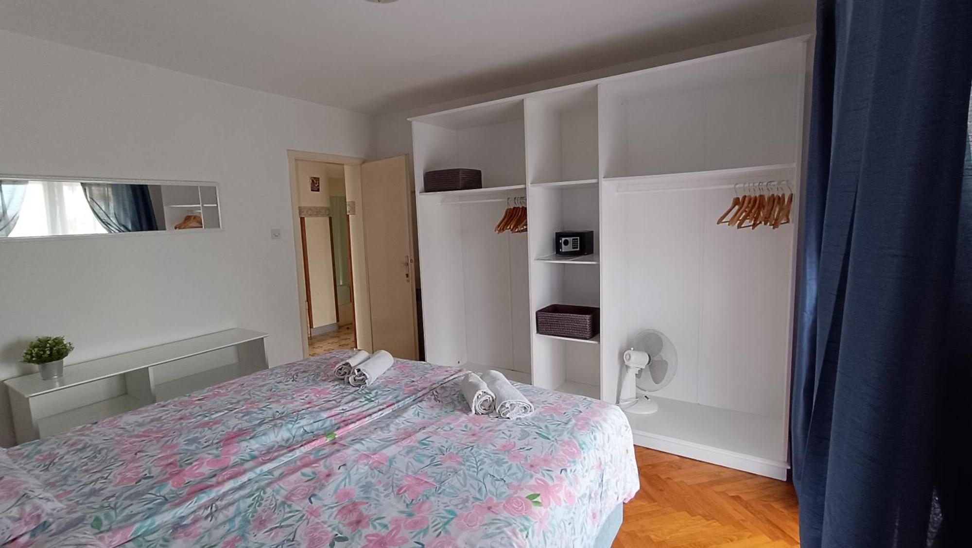 Apartments Gabriela Porec Esterno foto