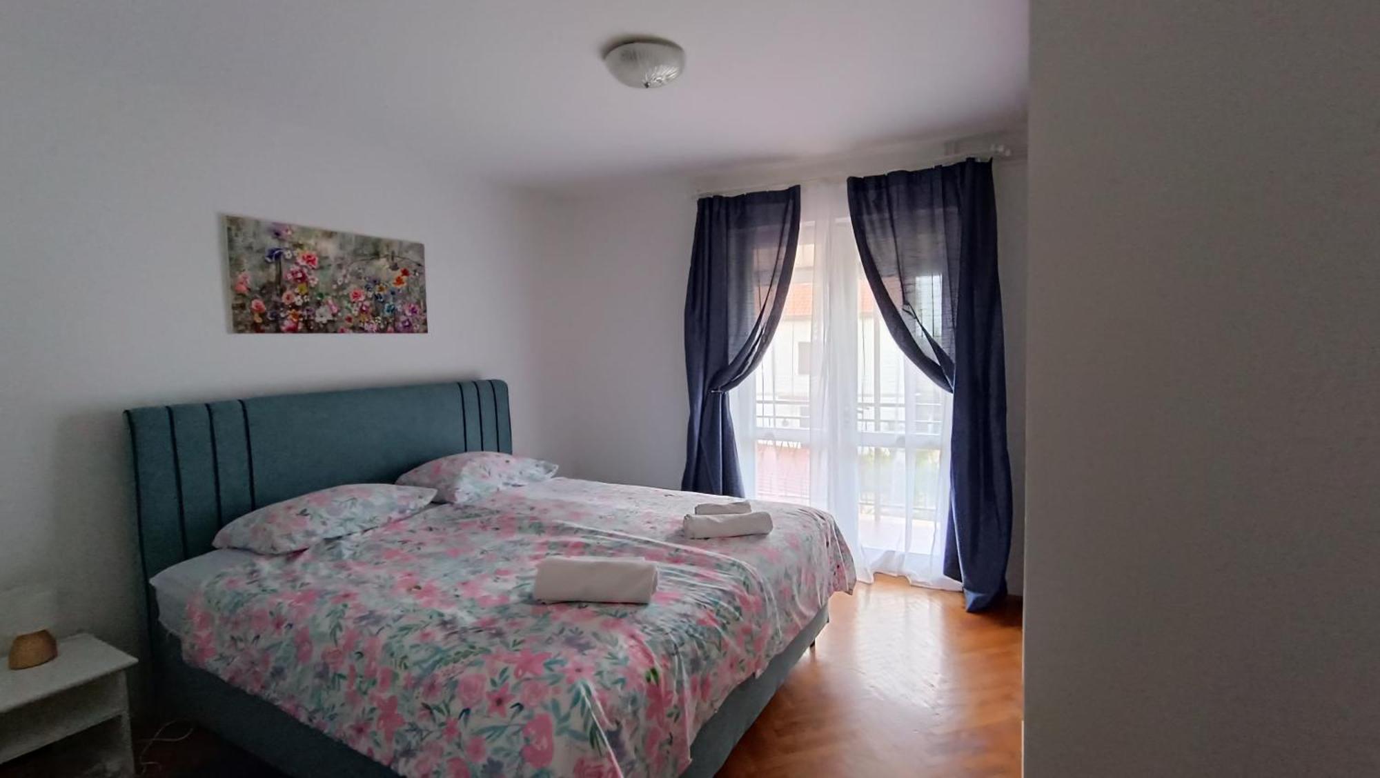 Apartments Gabriela Porec Esterno foto